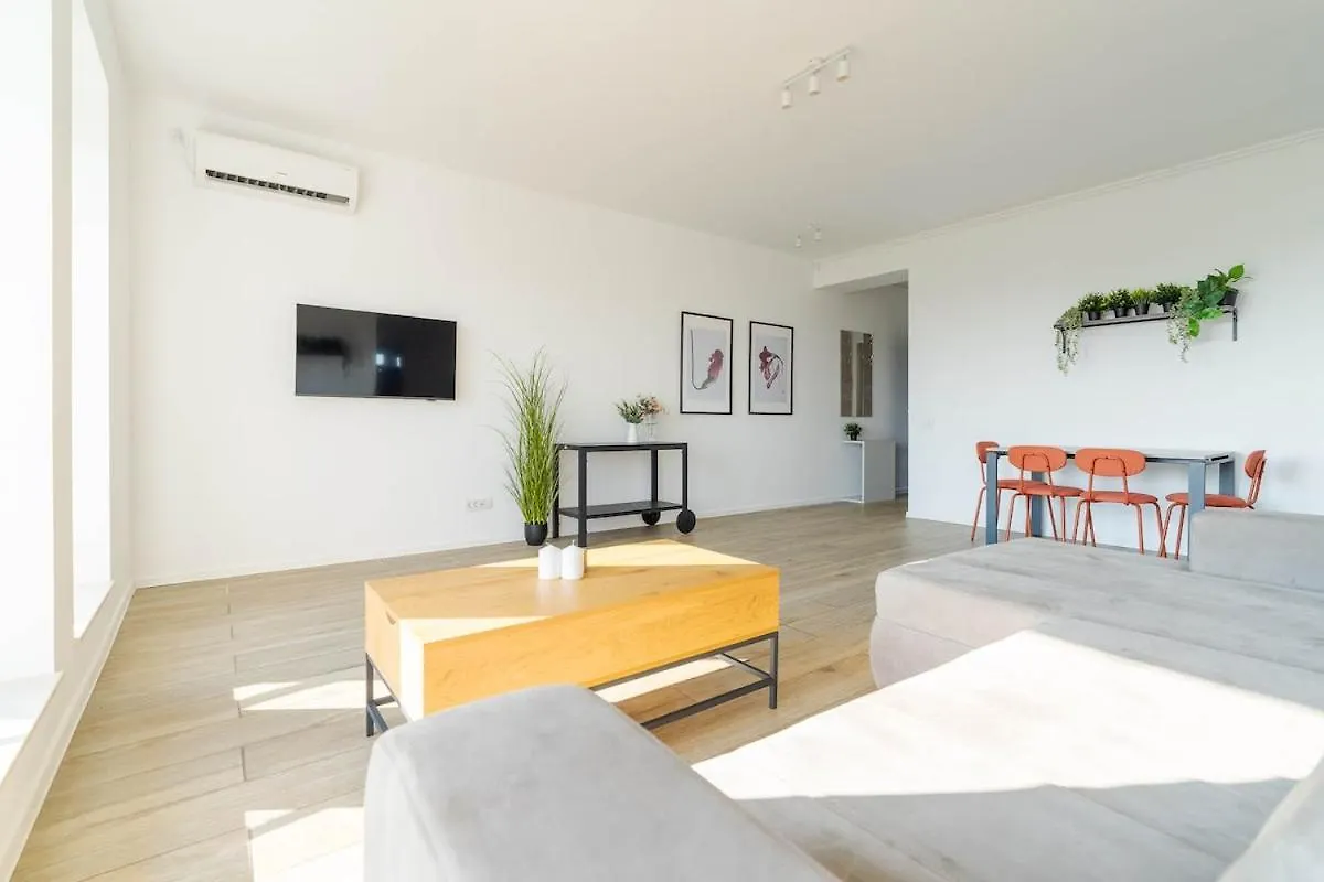 Downtown Apartment W Parkview&Balcony Vol 1 Boekarest 0*,  Roemenië